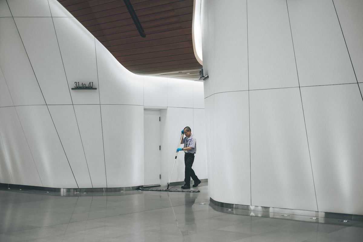 tugas dan tanggung jawab cleaning service