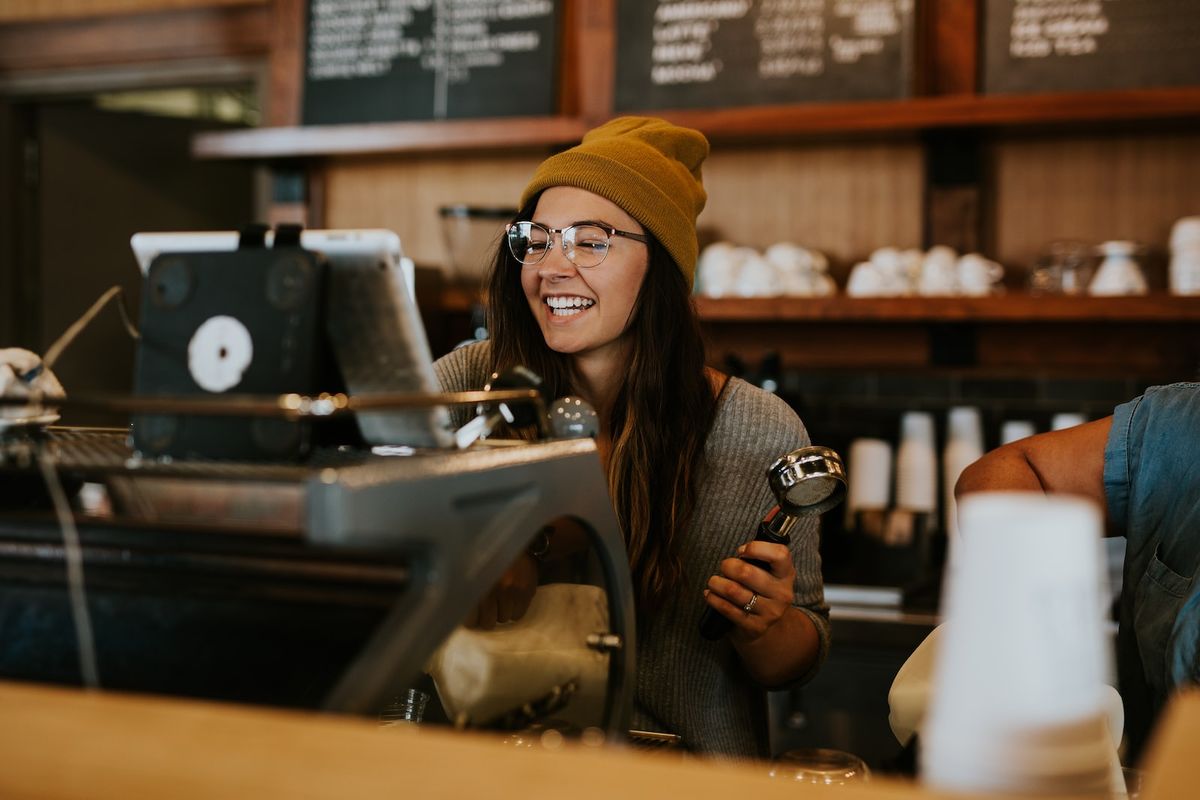 perbedaan barista dan bartender