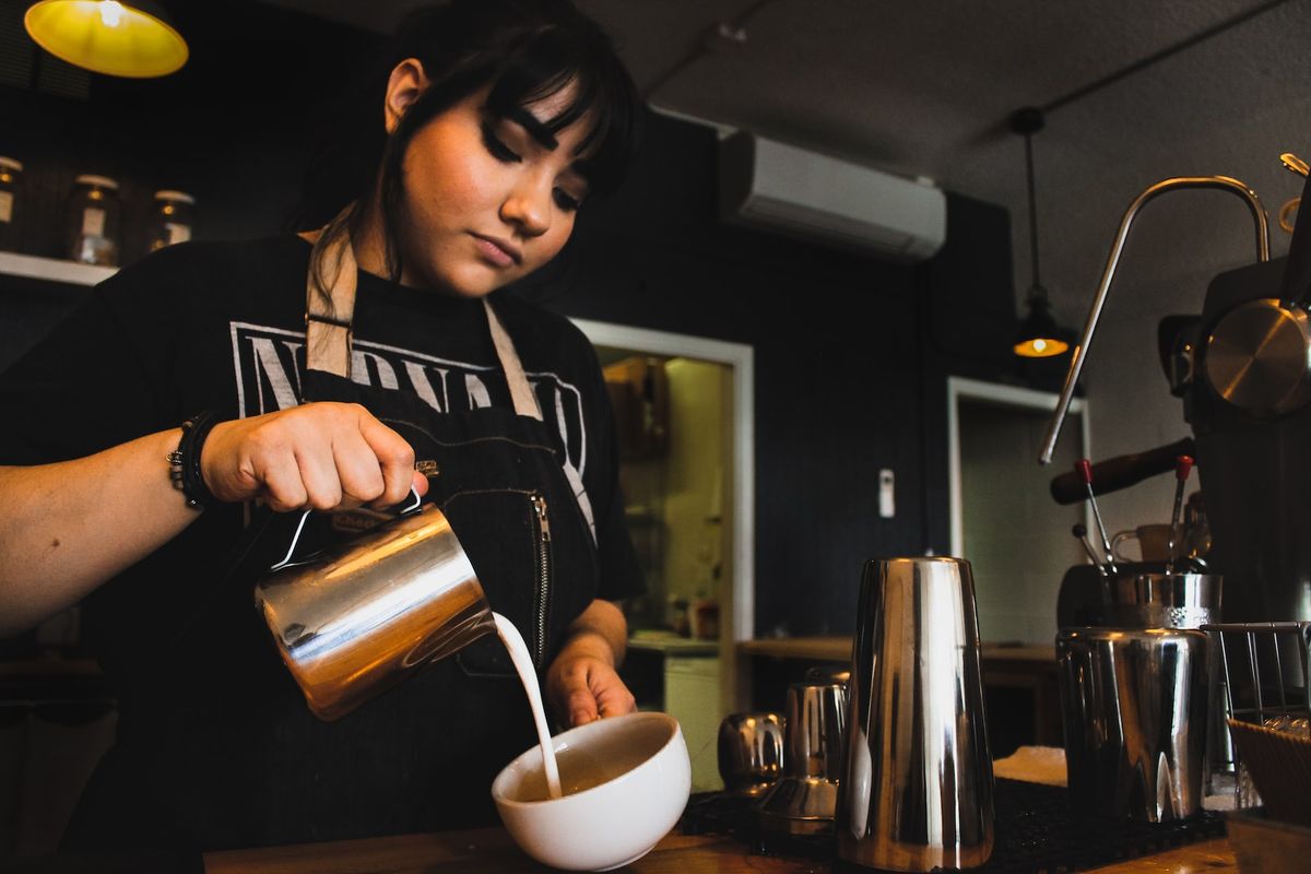 gaji barista Point Café Indomaret