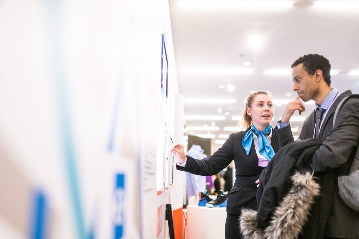 tips melamar kerja di job fair agar cepat di terima