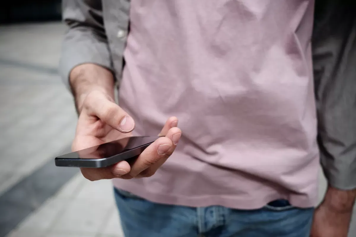 perbedaan telesales dengan telemarketing
