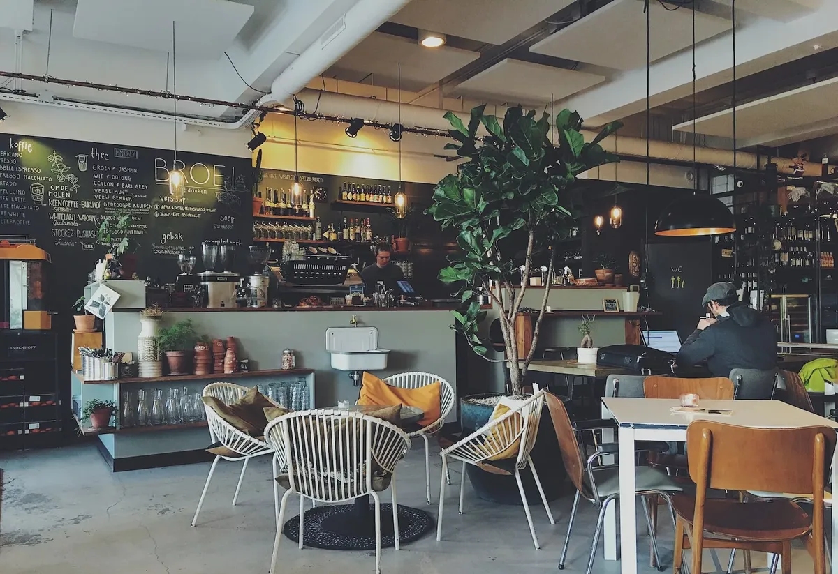 contoh surat lamaran kerja di cafe