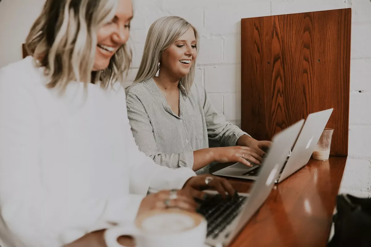 cara menjadi customer support